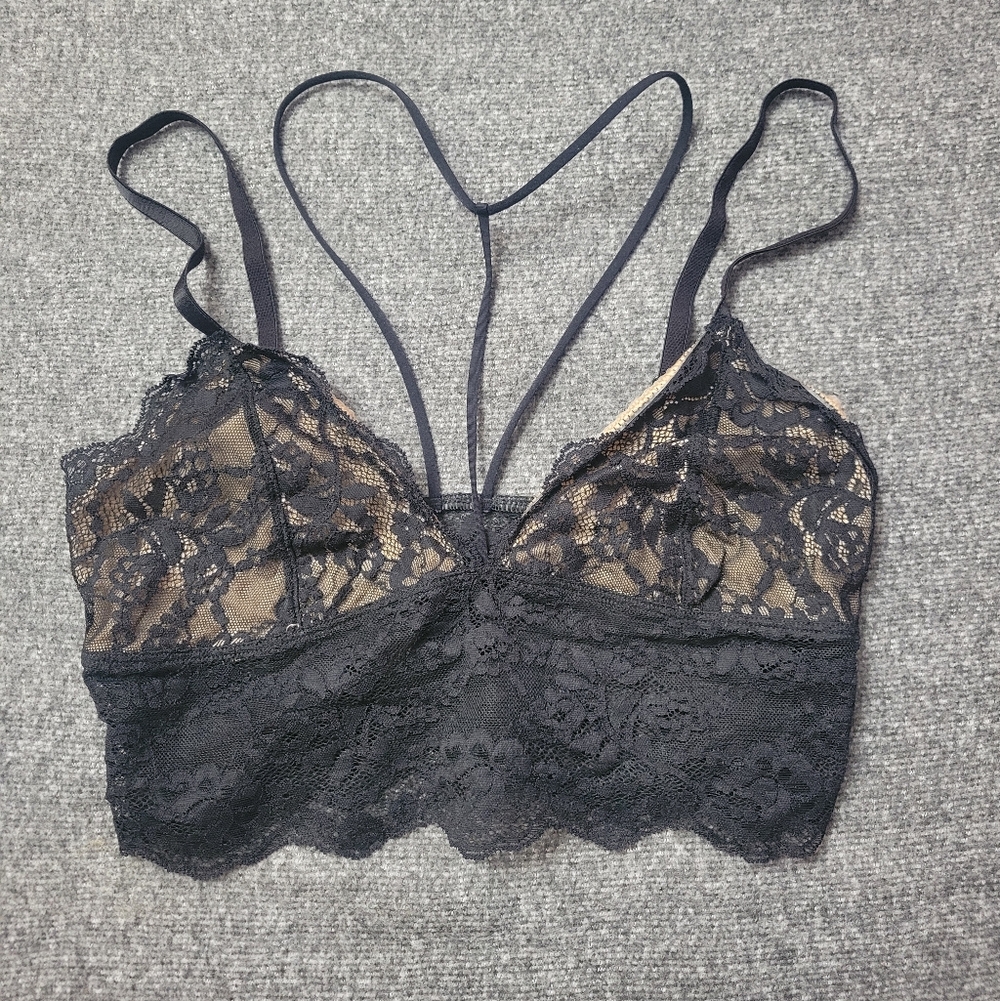 Express Lace Bralette Bra SZ M Black Strappy Caged Halter Fairy Sexy Whimsigoth